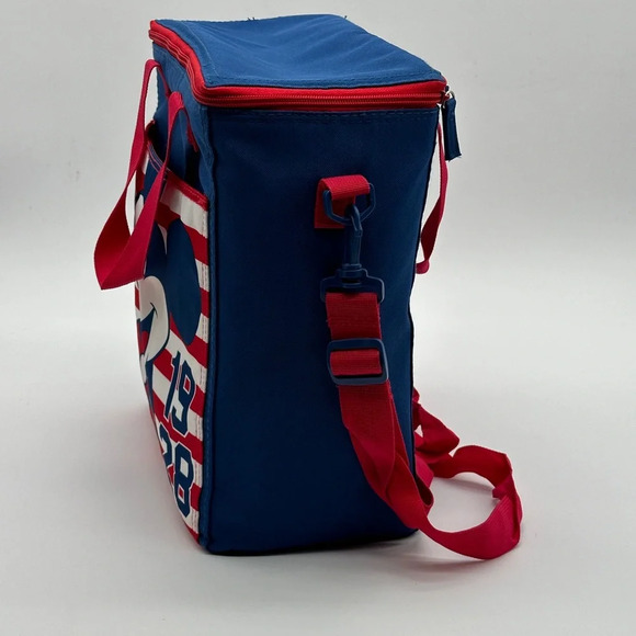 Disney Store Vintage Mickey Mouse Large Insulated Cooler Bag Beach Tote - Picture 2 of 10